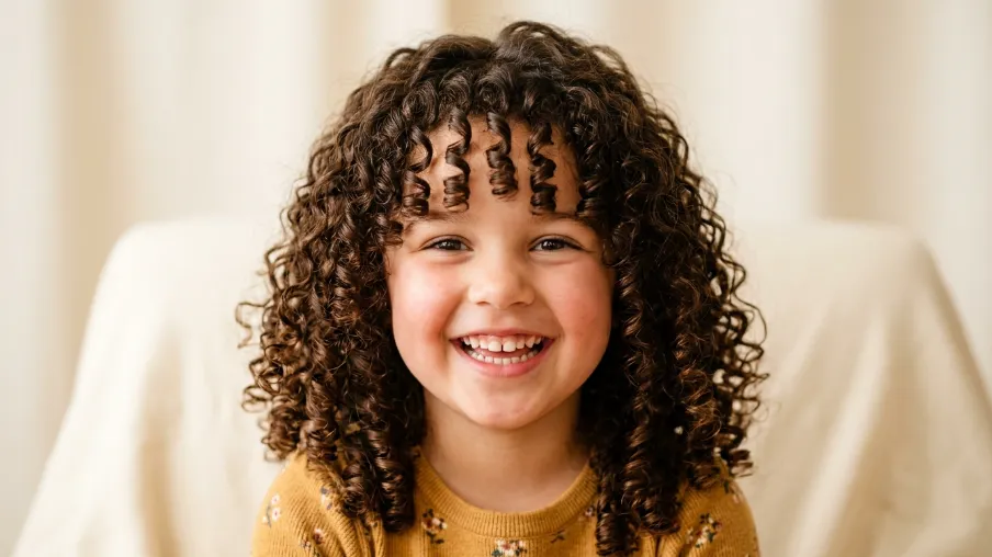 The Curly Hair Face Frame Cut